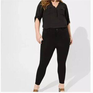 Studio by Torrid Bombshell Skinny Ankle Black Pant Size 16R